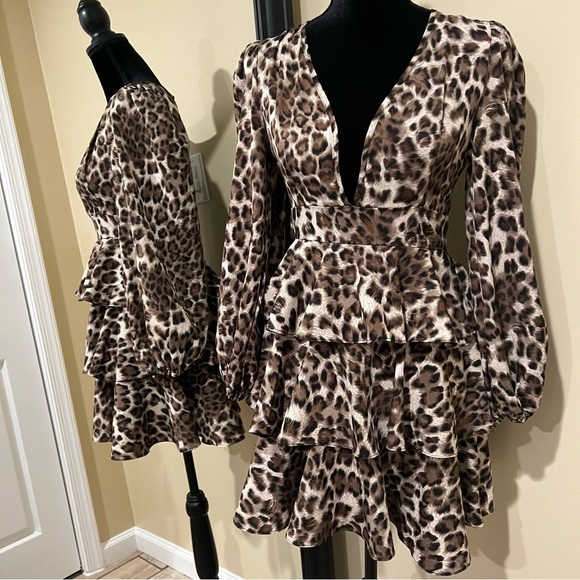 Ruffle Layered Dress Animal Print Leopard Puffer Sleeves V Neck midi Dress High - Picture 2 of 7